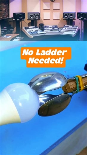 Genius Hack: Change Light Bulbs Without a Ladder #shorts #lifehacks #geniushacks