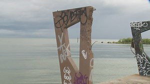 Families brave shuttered Lincoln Beach after alligator attack, city warnings