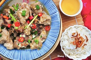 Steamed Pork Ribs with Pickled Plum Recipe 咸水梅蒸排骨 - Huang Kitchen