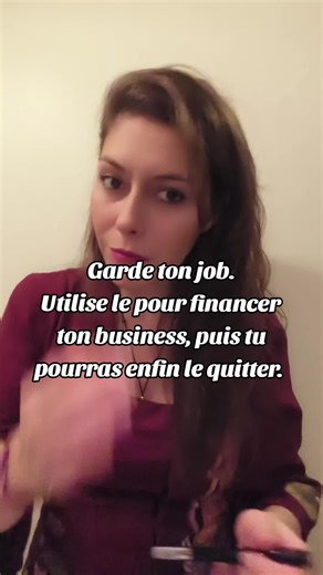 👉 Si tu veux le plan pour faire ça sans te mettre en danger, commente INFO ✨ Ton job n’est PAS ton ennemi. C’est TA SOLUTION de départ, tant que tu sais comment l'utiliser ! Le vrai risque, ce n’est pas de construire quelque chose à côté. 😏 Le vrai risque, c’est de rester au même endroit sans plan de sortie, et laisser couler les années... Pas besoin de tout quitter. Pas besoin de tout bouleverser. Juste besoin d’une stratégie claire, pendant que ton salaire te soutient encore. 😊 Parce que le