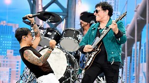 Journey estrena su nueva canción "Don't give up on us"