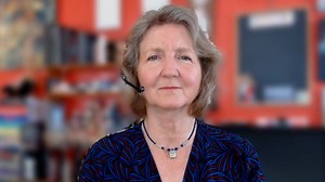 Sister of American held in Russia for years speaks out on Biden's efforts