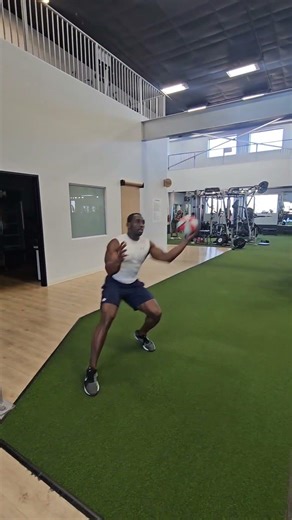 Reactive Agility: Slide + Slide Return #agilitytraining