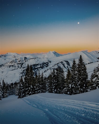Winter is a celebration in the Gunnison Valley! ❄️ It may have the shortest days, but there is endless adventure. From exploring the mountains to enjoying the peaceful snowfall through the window, winter is special here! How do you celebrate winter? ☃️ | Gunnison Crested Butte