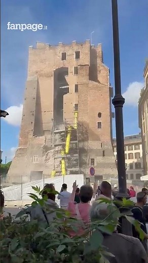 Torre dei Conti a Roma, secondo crollo mentre si scava