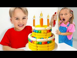 Chris and friends play with balloons - Funny story for kids