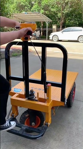 Powerful Electric Cart for Warehouses — Boost Efficiency with This Heavy-Duty Transport Machine