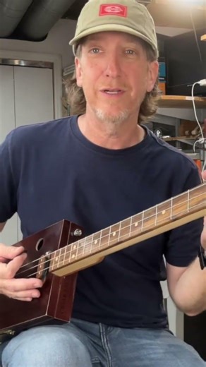 Cigar Box Guitar Change the Key Great Way to Play Songs to Fit Your Voice #cigarboxguitar #tompetty