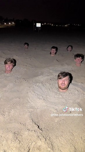 The SINGING HEADS present: “Pina Colada”🗣️ #theboys #viral #reels #pinacolada #singinghead