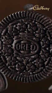 20 reactions | Classic creamy chocolate now with crunchy Oreo biscuits and vanilla créme. New Cadbury Oreo | Cadbury Dairy Milk | Facebook