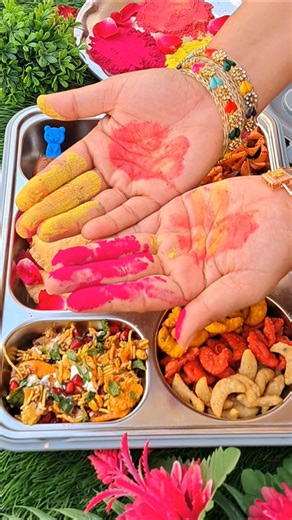 😱lunch box !!happy holi🥳 #kids tifin box #holi theam lunch box #shorts ‪@cookingwithfun45‬