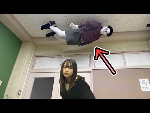 【ドッキリ】天井にウ”ィ”エ”張り付いてるドッキリ【恐怖】
