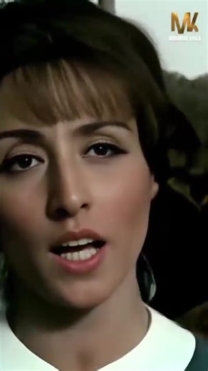 صوتها نسج من الحنين، وكلماتها تعزف على أوتار القلب… ياأهل الدار.... | صوت الملكة فيروز