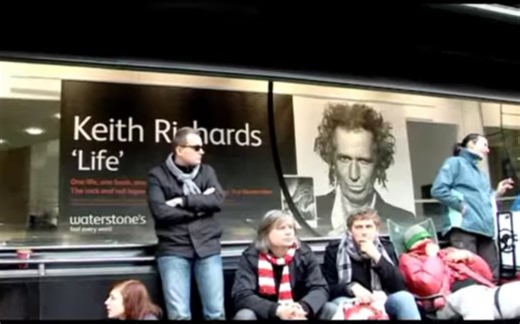 基思自传《滚吧，生活》签售会