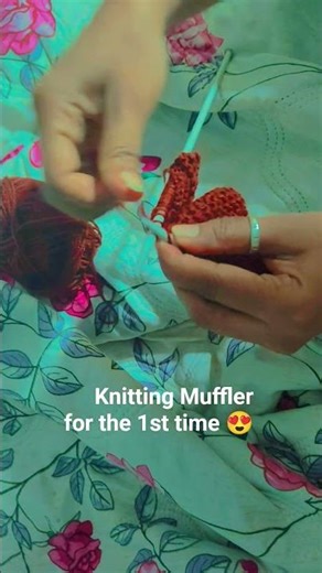 knitting Muffler for the 1st time 😍#knitting #knittingpattern #mufflerknitting #wool #winterspecial