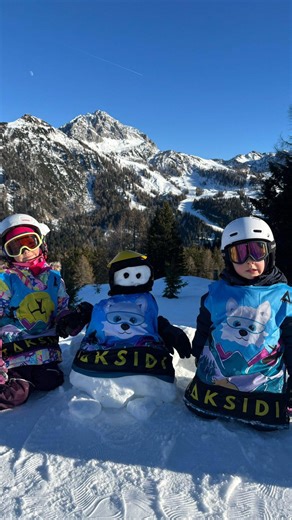 Kto tak ma? 💫 A na Taksidi.pl znajdziecie wyjazdy w Alpy, gdzie nie musicie martwić się o dojazd, nocleg, skipass i atrakcje 👌🏻 #ski #snowboard #skiing #alpy #narty | Taksidi