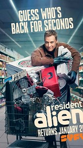 SERIES YA 2025 �Resident Alien 2021 ‧ 2025 Drama ‧ 4 seasons __________________________________________ Ratings 8.0[IMDb] _______________________________________________________ COMPLETE SEASON 4 [EPISODES 10 ] ________________________________________________________ STORY � � Harry, an alien living in disguise on Earth, finds himself in the middle of a local murder probe. While trying to complete his mission, he wonders whether mortals should be saved. __________________________________________