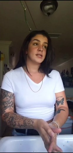 bee (@likethebugortheletter)’s videos with original sound - bee