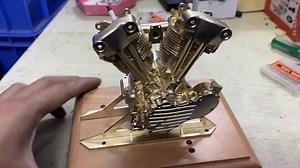 Golden Harley Davidson v twin engine😏😏😏 Enginediy.com Enginediy.com #enginediy #enginemodel #engine #engineering #stationery #harley #harleydavidson | Enginediy.com