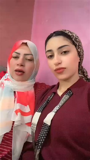 ‎لبنى حسن حمايل‎ on Instagram‎: "رؤى حمادهشريره وفتانه 🤭 بتسخنيني يا سوسه 😂😂"‎