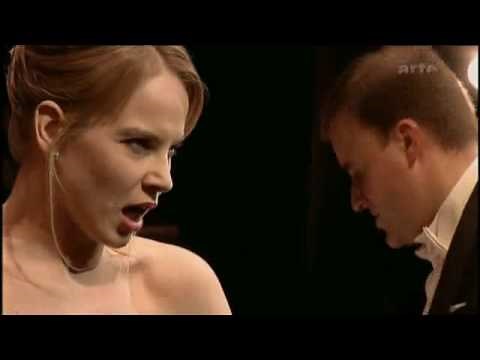 Elīna Garanča - Carmen - Chanson Bohème