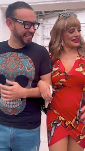 Hola familia, hoy mi bubby friend de toda la vida Alma Cero me prestó a su príncipe Dr. Enrique Orozco para acompañarme a hacer el super, pero no le vayan a decir nada 🤫🤫🤫 #orocero #drenriqueorozco #love #newyear #AlmaCero #BandMe #family | Alma Cero