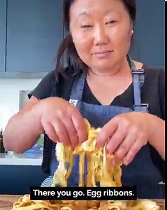 163K views · 2.7K reactions | When you think your cupboards are bare, this Thai Glass Noodles (Pad Woon Sen) recipe will save you! Exclusive to Good Food, The Sydney Morning Herald and The Age this is recipe #4 from my SOS series. RECIPE LINK ➡️ https://tinyurl.com/goodfood-thai-glass-noodles | RecipeTin | Facebook