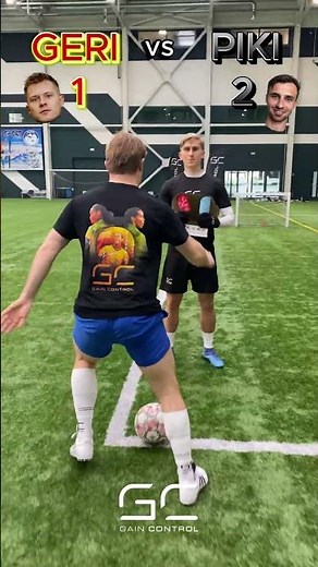 Acierta en la portería donde está la espinillera adecuada 🟥🟦