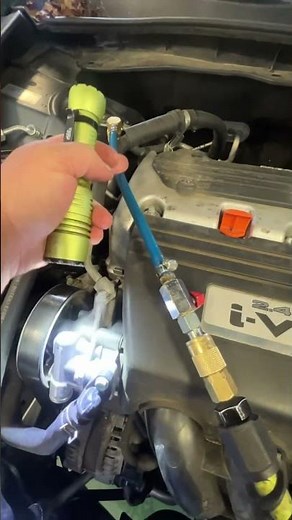 Honda Accord ac problem. The easy way to find a leak.