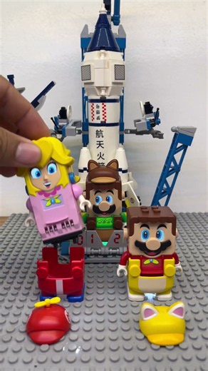 Propeller Mario & yellow Cat Peach Swap Suits before a Space Mission 6 #Lego #Rocket #nasa