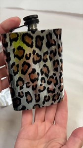 21K views · 261 reactions | Custom foiled flasks  The perfect gift this holiday season! #transferfoil #craftingideas #metallicfoils #diycrafts #foils #flask #customflasks #customgiftideas | Artistic Painting Studio | Facebook