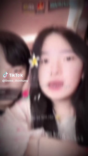 Bả lên công ty gửi thiếp mời cưới ạ hóng otp này chụp ảnh cùng nhau quá đii thị nhung -thảolee #thaolee #manhlee