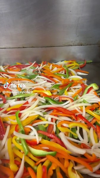 Maxx Taylor (@maxinetaylor20)’s videos with Delicious - Gorgon City