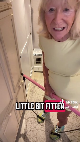 jennyoldbutfit on TikTok