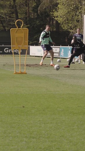 Mario Götze - The Poetry in Football