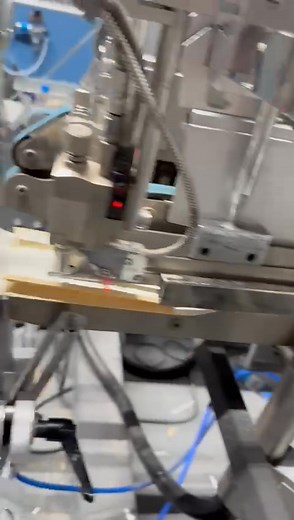 225 reactions · 27 shares | Folder gluer#M fold box#4&6 corner box#lock bottom box WhatsApp:0086-13906879103 | Derek Lin | Facebook