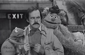 53K views · 5K reactions | The Frog, The Bear, and the brilliant Jim Henson and Frank Oz. #tbt | John Cleese | Facebook