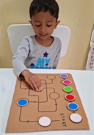 colour recognizing and trach matching diy activity