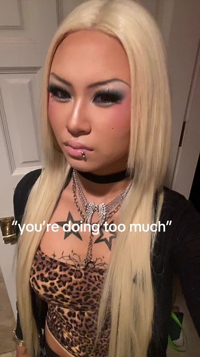 Y2K Outfit Ideas for Modern Fashion Enthusiasts