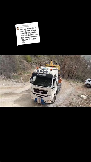 Trả lời @userwc85ff9bcd hình ảnh của bạn là con howo nó cõng khoảng 140t, nhưng nó là đường đẹp, dốc nó thoải, để mà so thì đây này, Cat 365c nặng tầm 70t kéo lên cua này mới là đẳng cấp #xuhuong #xh #xequatai #mantruck