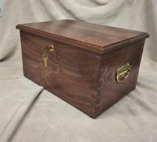 Mahogany Keepsake Chest: Large Dovetail Memory Box - Etsy