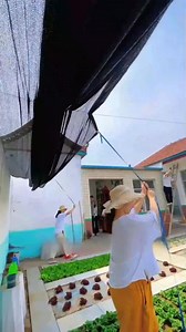 🔥 Want to use a sunshade net or PE tarp but worried about the installation? With the SUNSHADE NET FIXING CLAMP, everything becomes amazingly simple. Just one light press and the net is locked firmly, resistant to heat, stable even in harsh weather. Premium PP material ensures long-lasting durability. 👉 Buy now: https://www.bigonenova.com/su-nsh-adelo-ck 🌟 Common Difficulties You Might Be Facing – Complicated rope fastening – Nets slip or loosen in strong wind – Hard to install evenly and neat