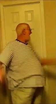 MAN VS TASER!