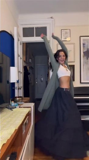 Brush your shoulders off type fit