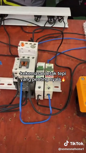 Understanding Star Delta Wiring in Electrical Engineering