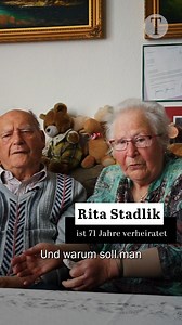 Rita ist seit 71 Jahren mit Heinz verheiratet, sie haben zusammen sämtliche Hochzeitsjubiläen wie Goldene Hochzeit und Diamanthochzeit gefeiert. Das Paar erzählt, wie die lange Liebe gehalten hat und das obwohl sich Rita einmal sogar scheiden lassen wollte – wegen eines Seitensprungs von Heinz. http://bitly.ws/GP5u | Tagesspiegel