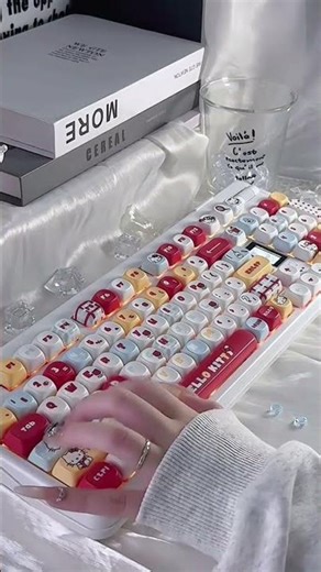 Hello kitty keyboard