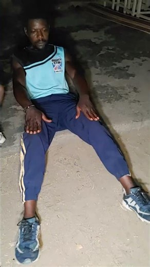 Boxer Physique Check 💪 Built Through Discipline” #BoxingPhysique #FighterBody