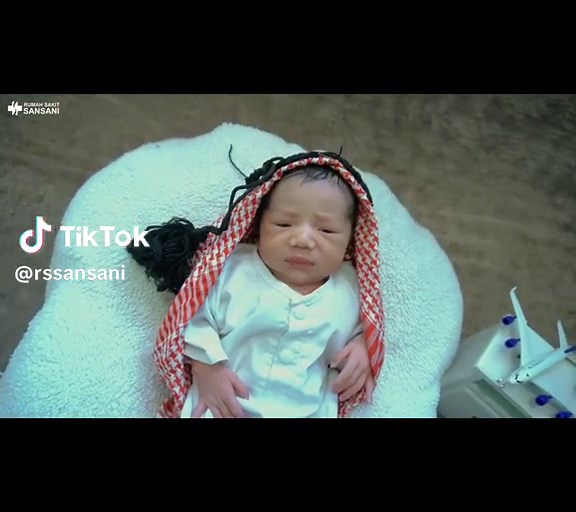 Halo sahabat IKHSAN, tahu gak kalau rasa sakit saat melahirkan dengan cara sesar kini dapat diminimalisir loo. 😲 Nah, hal tersebut bisa terjadi jika proses persalinan secara sesar dengan menerapkan metode ERACS. 😍 Yuk... simak testimoni persalinan metode ERACS pada postingan berikut 🤔 Oia, jangan lupa share atau simpan postingan ini ya sahabat, supaya informasi yang ada dapat tersebar dan sampai kepada yang membutuhkannya 😍 #ERACS #persalinansesar #persalinannormal #babyborn #baby #ibuhamil