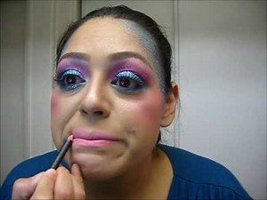 How to Create a sparkly pink and blue mermaid Halloween makeup look